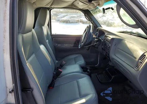 2005 Ford Ranger z USA, uszkodzony, nr VIN 1FTYR10EX5PB06772